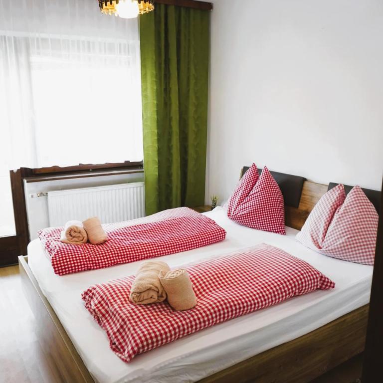 Pension Torwirt - Doppelzimmer mit Balkon - 3