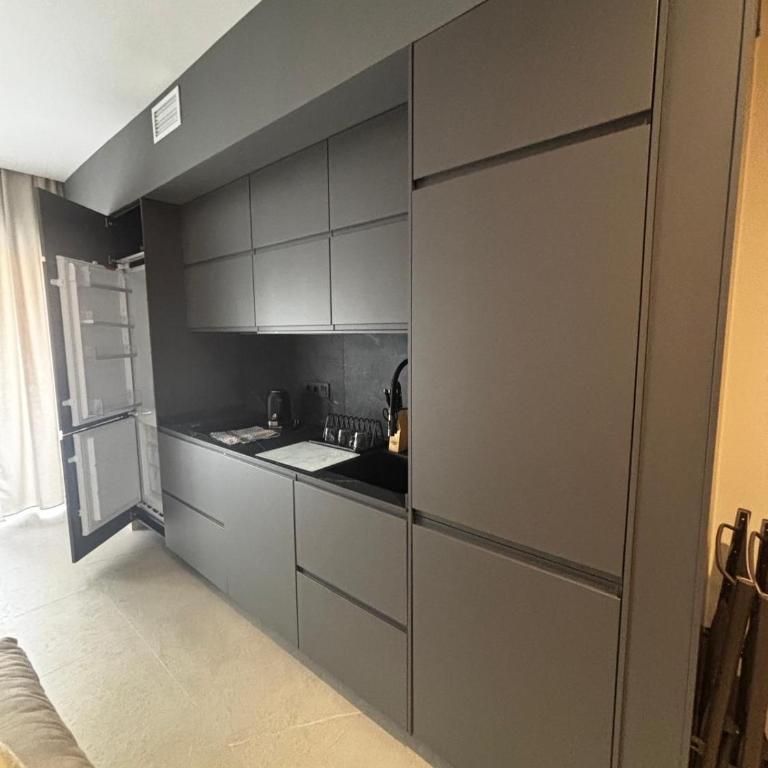 Moja Laguna-Beachside Apartment - One-Bedroom Apartment - 5