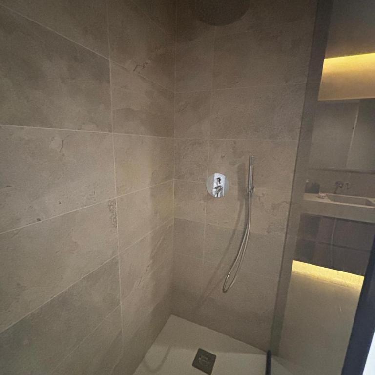 Moja Laguna-Beachside Apartment - One-Bedroom Apartment - 13