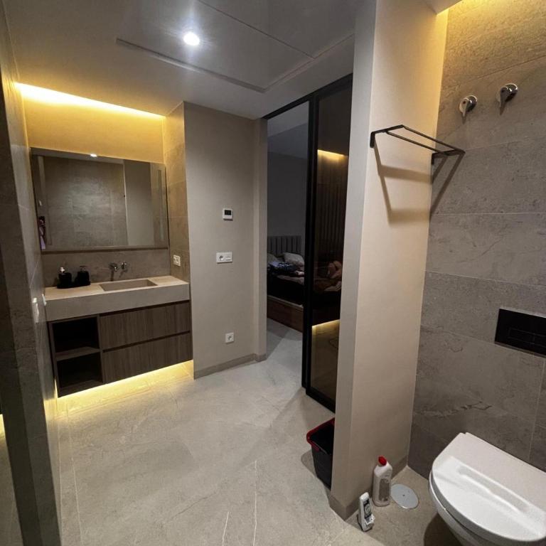 Moja Laguna-Beachside Apartment - One-Bedroom Apartment - 11