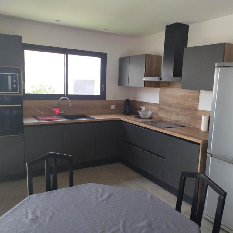Maison avec parking et jardin - Appartement 1 Chambre - 10