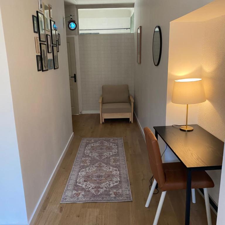 MAISON GERMÈS - CENTRAL & STANDING - Appartements traversants - Lits 180 King Size - Linge de lit et de toilette inclus - Parking privé - Espace Télétravail - Appartement - Rez-de-Chaussée - 43
