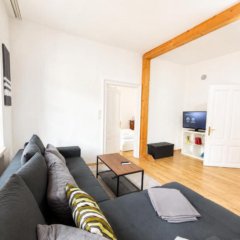 KAISERLICH WOHNEN zentral und am Fluss - Apartment mit 2 Schlafzimmern und Balkon - 4