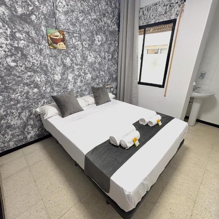 Evans Realty - Hostal - Habitación Doble Estándar - 2