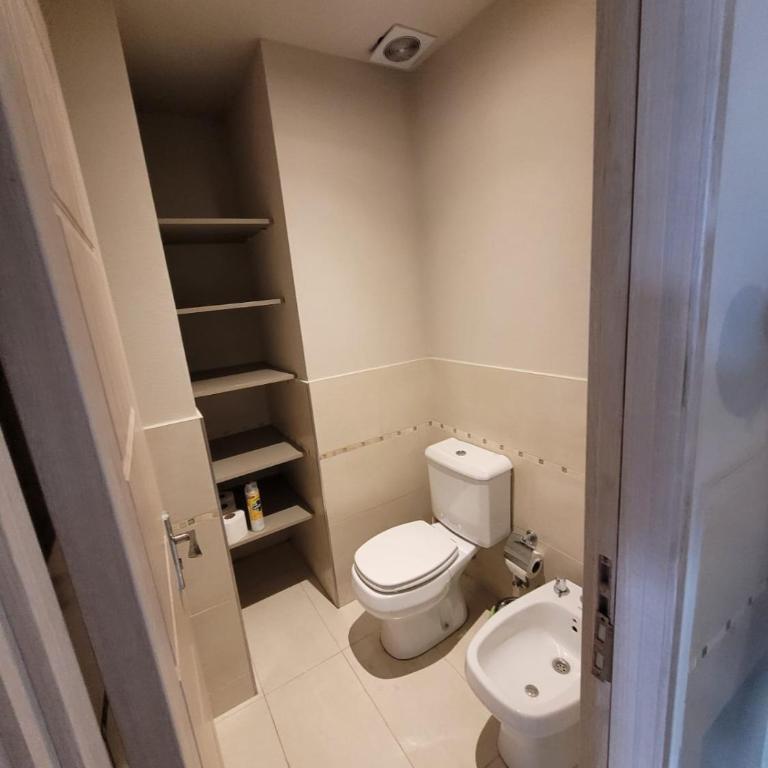 Apart Departamento con balcon al rio en condominio de la bahia de Nordelta loft - One-Bedroom Apartment - 4