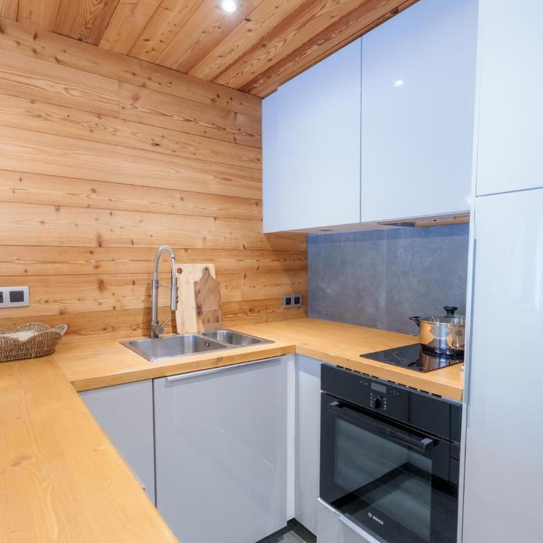 Appartement cosy, terrasse, style chalet - Appartement 2 Chambres - 13
