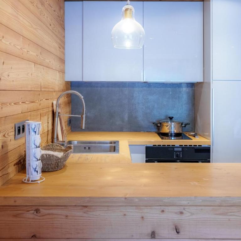Appartement cosy, terrasse, style chalet - Appartement 2 Chambres - 14