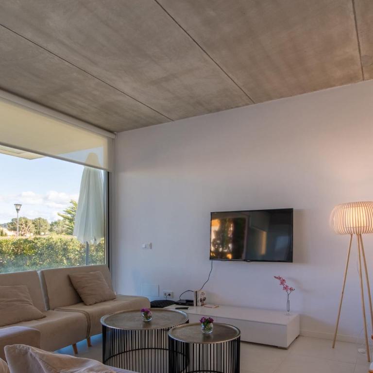 Villa Barcares Suit near Beach - Five-Bedroom Villa - 3