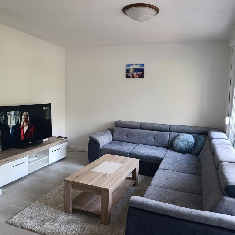 Apartman MiA - Apartment mit 2 Schlafzimmern und Balkon - 1