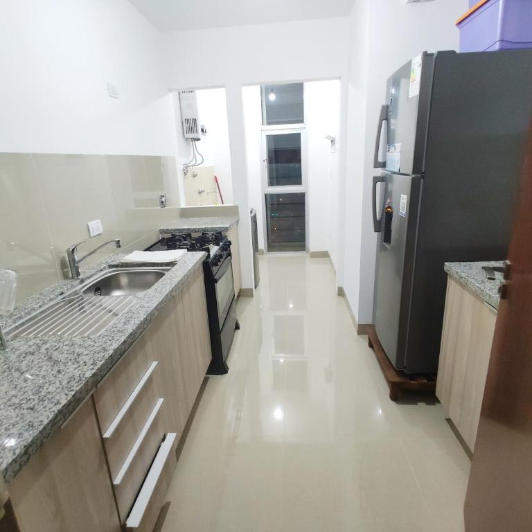 Apartamento con Vista Urbana Atlantis - Three-Bedroom Apartment - 4
