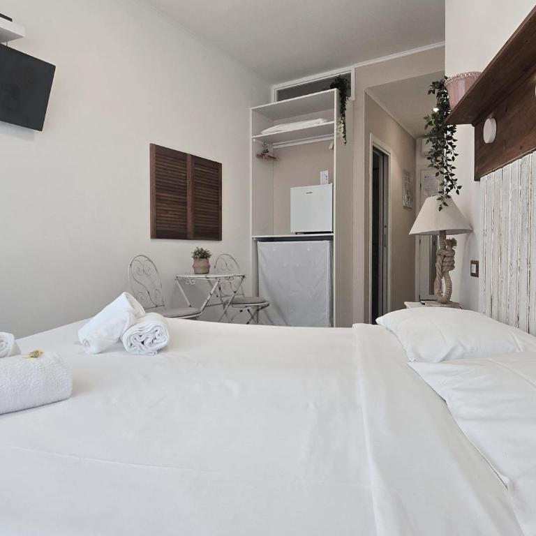 Il Mare Di Roma - Camera Matrimoniale/Doppia con Letti Singoli con Letto Supplementare - 18