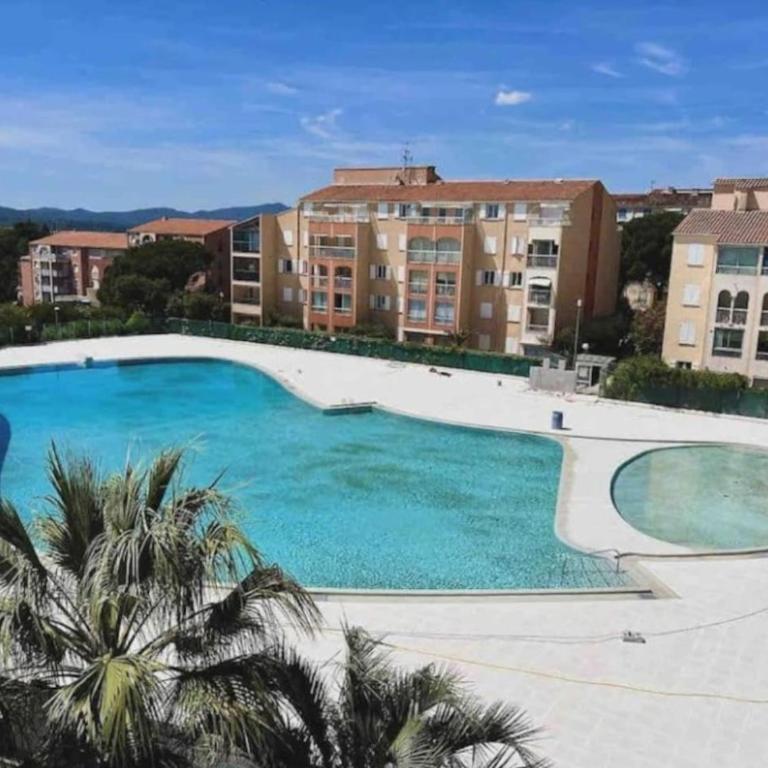 Blue Lagoon–4 peopl–Piscine-Tennis - Appartement - 1