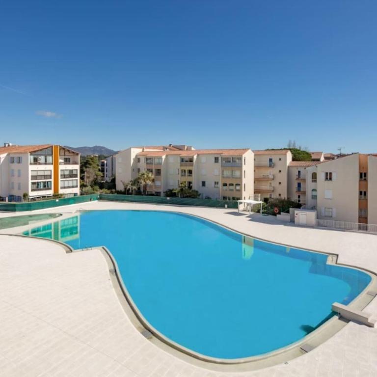 Blue Lagoon–4 peopl–Piscine-Tennis - Appartement - 9