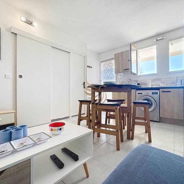 Studio 4 pers-wifi-mer-étang à St-Aygulf - Appartamento - 12