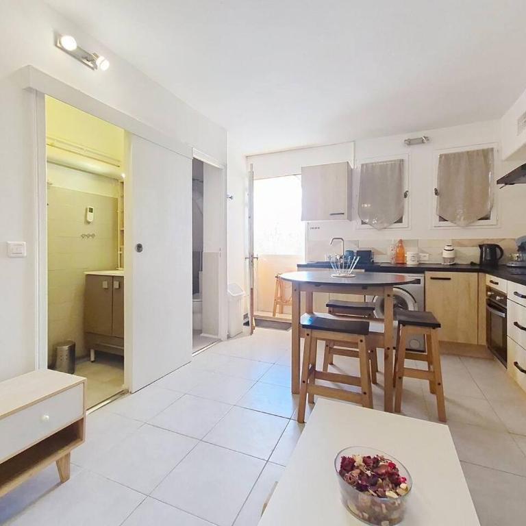 Studio 4 pers-wifi-mer-étang à St-Aygulf - Appartamento - 13
