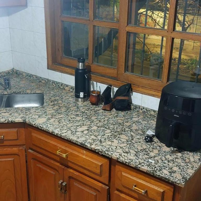 Avellaneda - Habitación Individual Amplia - 2