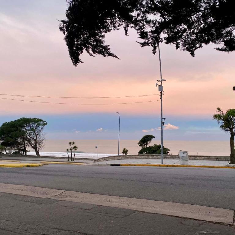 Unique fully renovated one block walking to the ocean area Torreon - One-Bedroom Apartment - 31