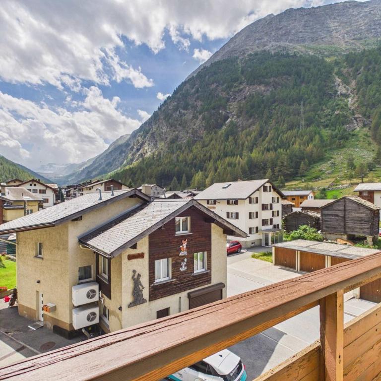Spacious Alpine Retreat near Saas-Fee - Apartment - 8