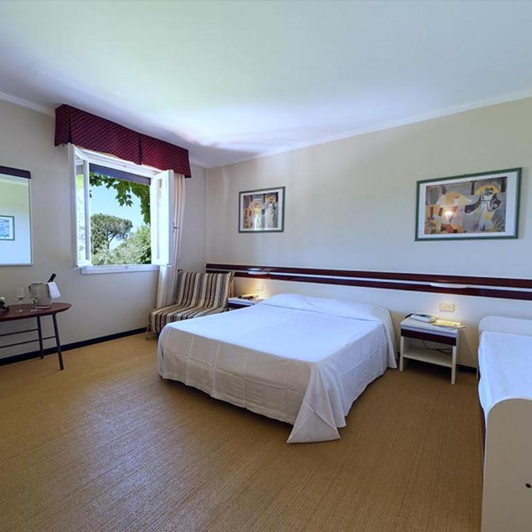 Hotel Fabricia - Camera Familiare - 5