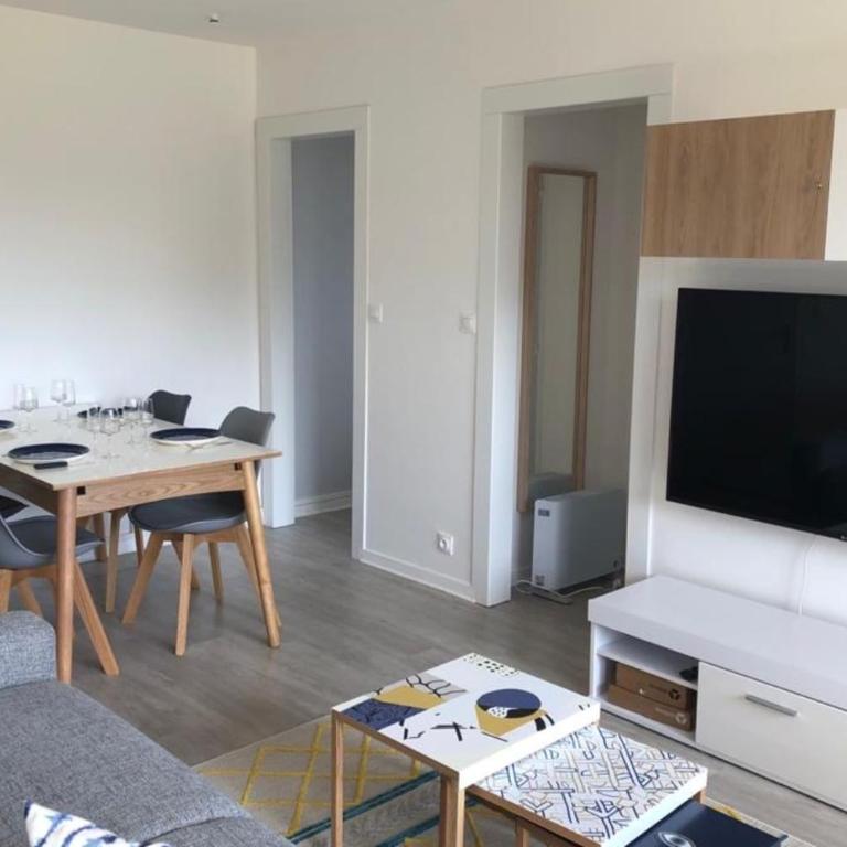 Beautiful Apartment With Gardenlk - Appartement - 10