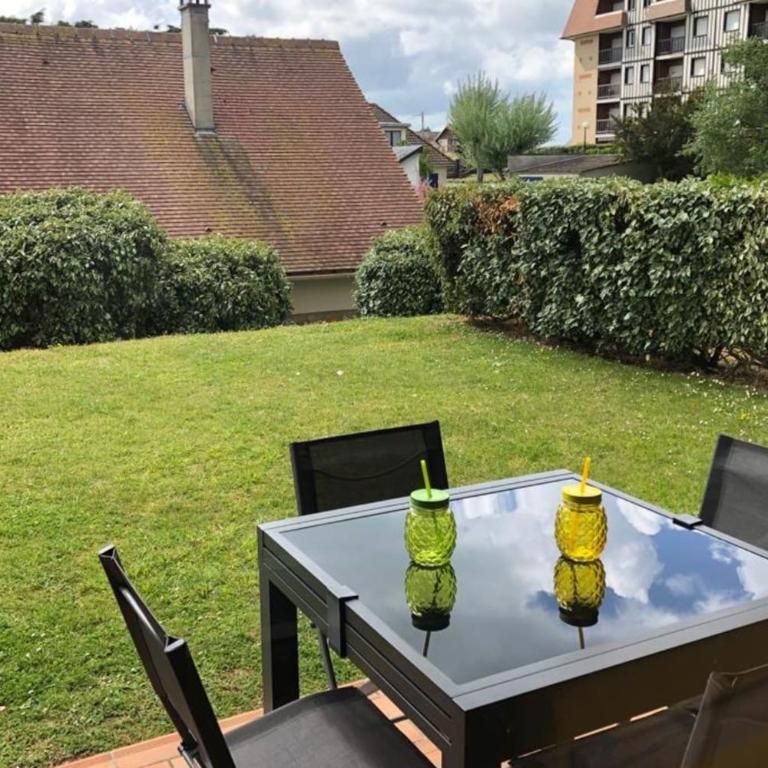 Beautiful Apartment With Gardenlk - Appartement - 20