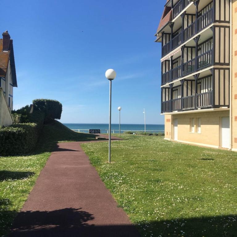 Beautiful Apartment With Gardenlk - Appartement - 22