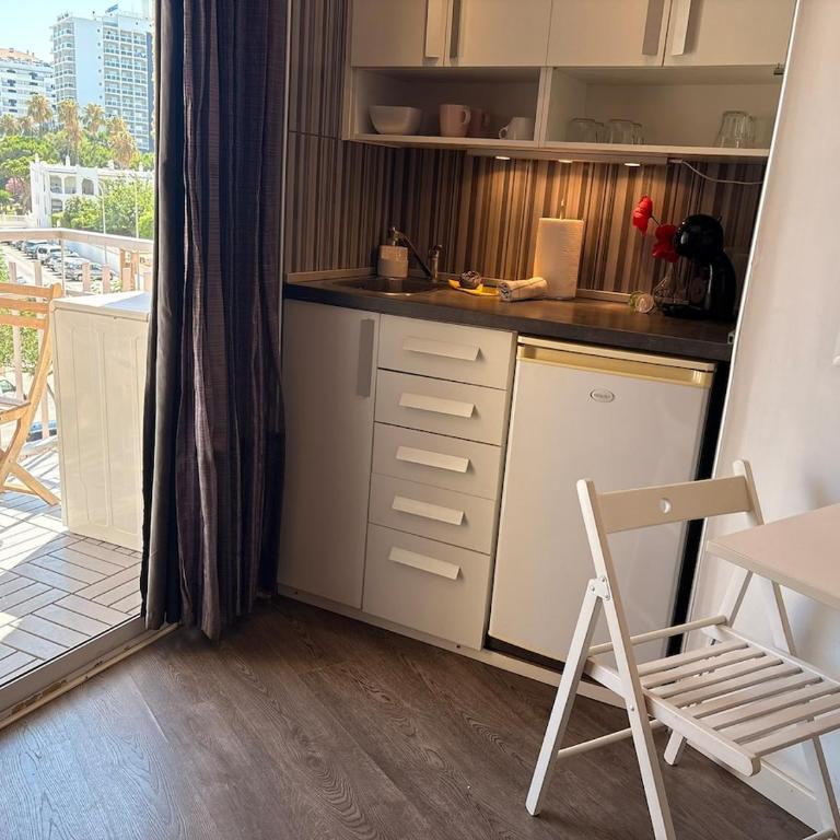 Acogedor estudio a pocos metros de la playa - One-Bedroom Apartment - 10