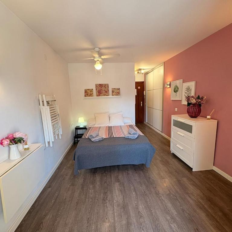 Acogedor estudio a pocos metros de la playa - One-Bedroom Apartment - 24