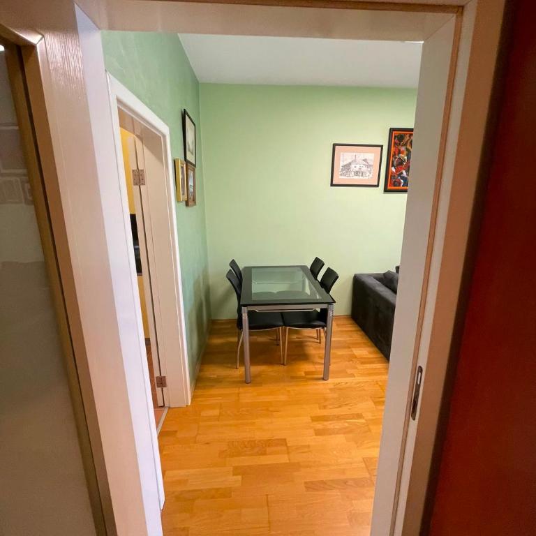Terasa - Apartman s 1 Spavaćom Sobom i Balkonom - 11