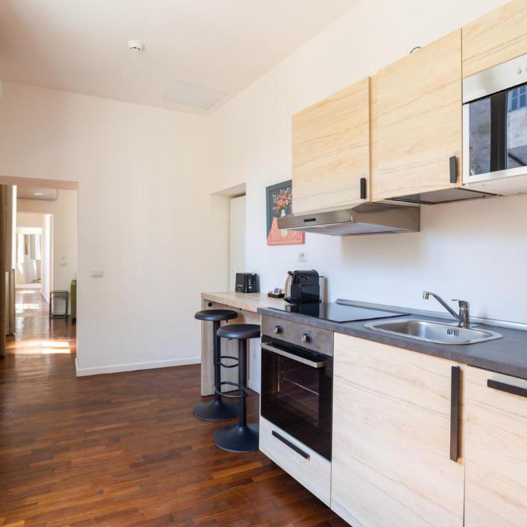 Palazzo Taverna Apartments - Appartamento Superior con 2 Camere da Letto - 35