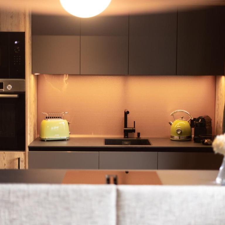 MOAHOF Chalets & Appartements - Deluxe Apartment mit 4 Schlafzimmern - 21