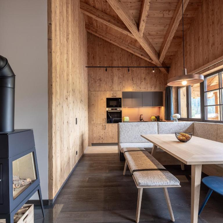 MOAHOF Chalets & Appartements - Deluxe Apartment mit 3 Schlafzimmern - 1