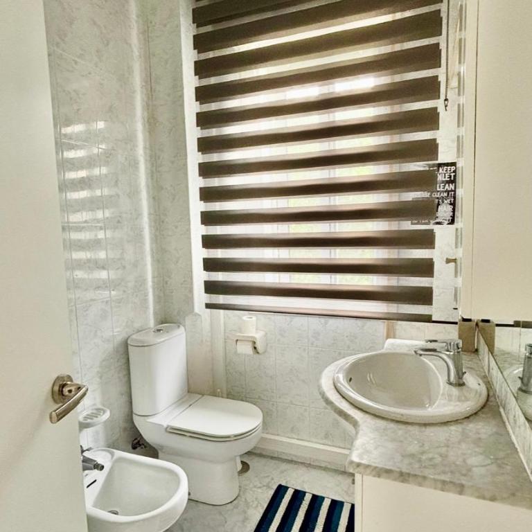 Grey House - Feel The Vibe - Three-Bedroom Apartment - 23