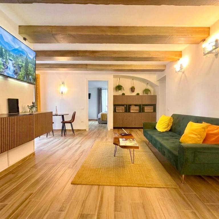 Conforti Suite - Two-Bedroom House - 1