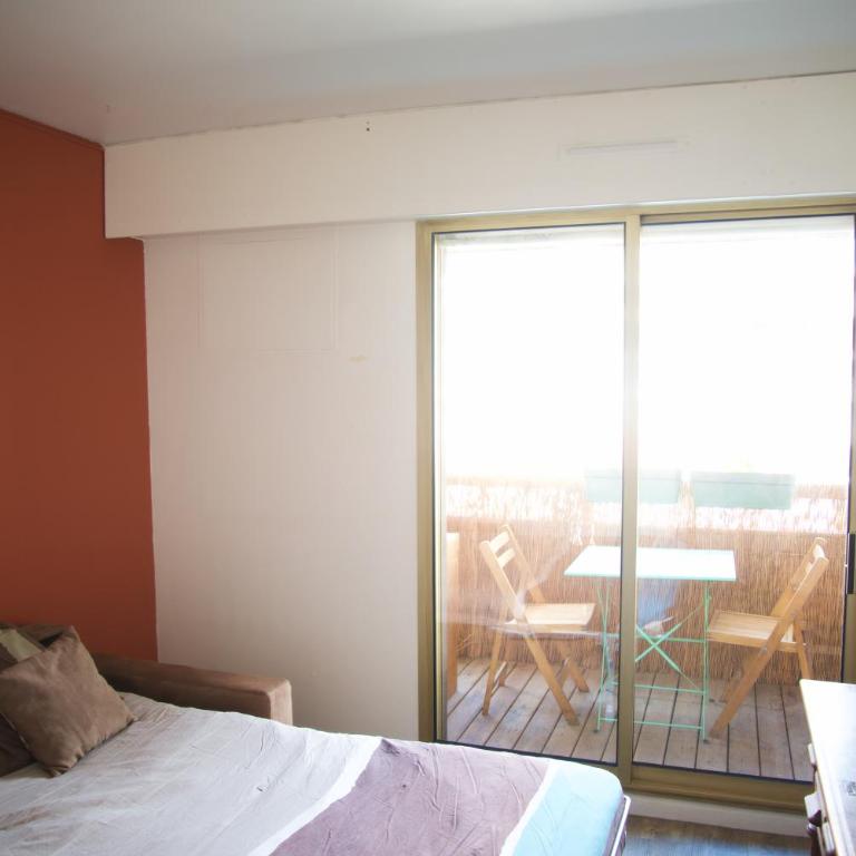Chambre privée au coeur de Marseille - Chambre Double avec Balcon - 2