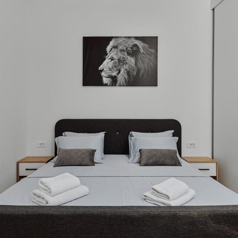 Modern Studio Old Town by MN Property - Studio Apartment with One Double Bed - 4