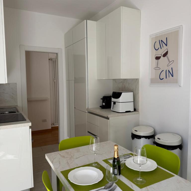 Bocconi Sweet Apt - Balconies - 15 min from the Center - Appartamento con 1 Camera da Letto - 5