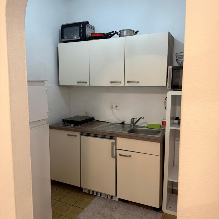 HOSTEL LOVELY ROOMS CITY CENTER, shared Bathroom - Superior Studio - 7