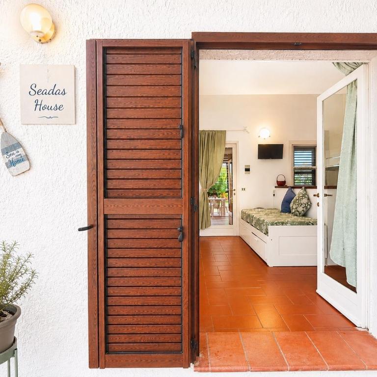 Seadas Garden Home - Beach 2 min away - Wi-Fi - AC - Parking - BBQ - Pet Friendly - Appartamento con 1 Camera da Letto - 2