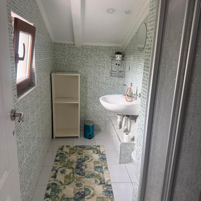Una Dreams Lohovo Rooms - Dvokrevetna Soba sa Bračnim Krevetom i Sopstvenim Kupatilom - 6