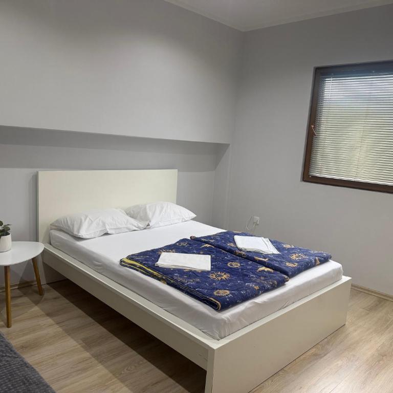 Una Dreams Lohovo Rooms - Dvokrevetna Soba sa Bračnim Krevetom i Sopstvenim Kupatilom - 2