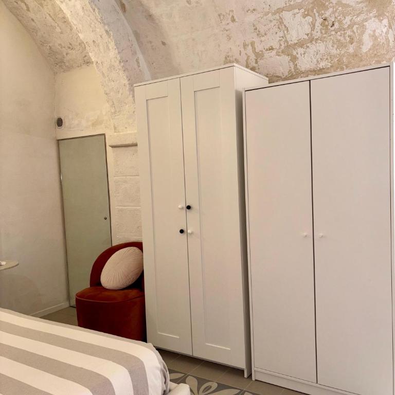 Nenetta Rooms & Suites Monopoli - Camera Matrimoniale con Vasca Idromassaggio - 5