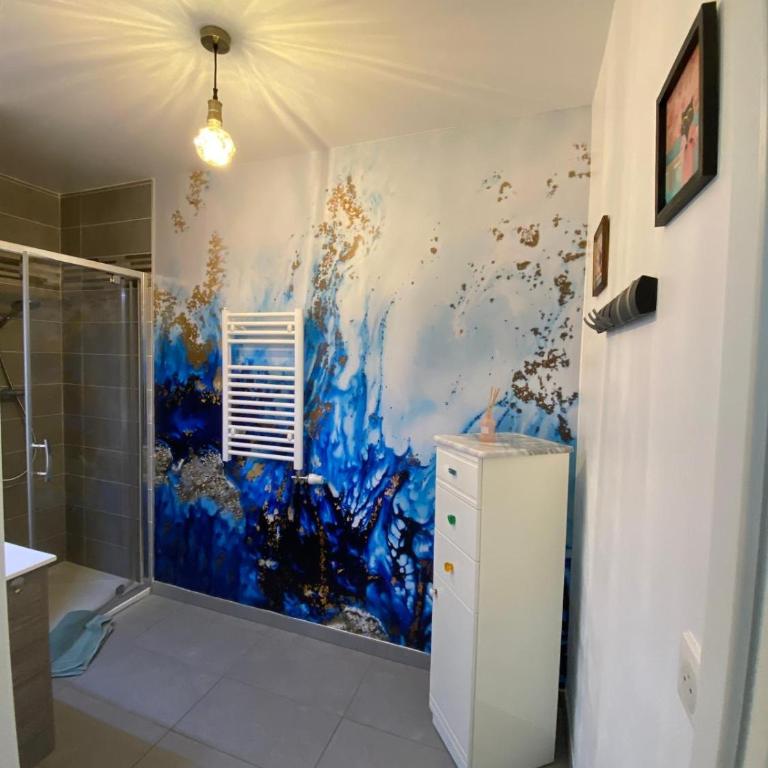 Pépite Suites - LE BOUDOIR DU LAC - Proche du lac et de la vielle ville avec garage privée - Apartamento de 1 dormitorio - 6