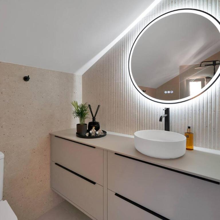 Serene Sea View Penthouse 4 Terraces & Sea Views - Habitación Individual - 17