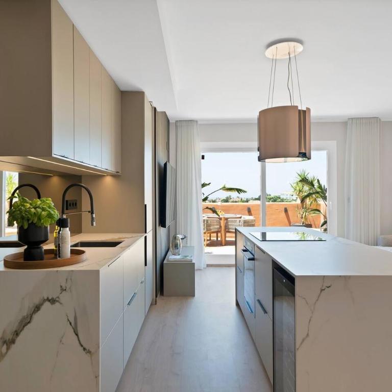 Serene Sea View Penthouse 4 Terraces & Sea Views - Habitación Individual - 12