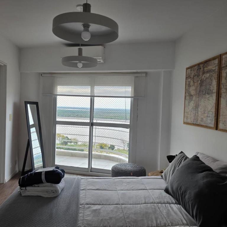 Piso RÍOMÍO 3 dormitorios - Apartamento Premium de 3 dormitorios con balcón - 2