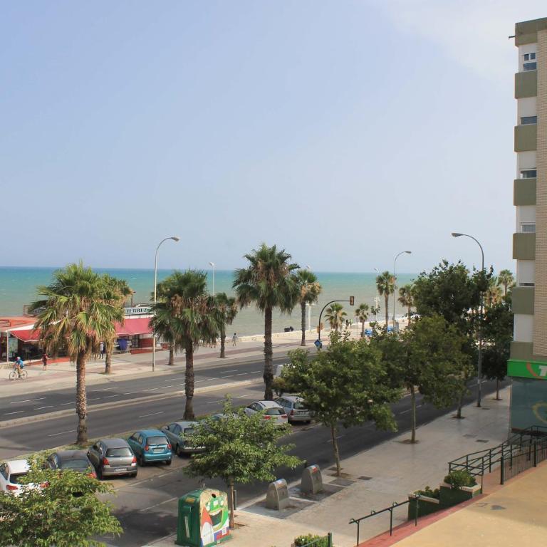 Neptuno Apartment: Sun, beach and relax in Huelin - Apartamento de 2 dormitorios con vistas al mar - 10
