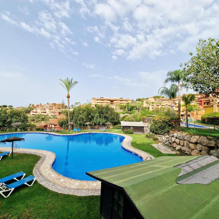Reserva Rooftop Retreat 2BR Penthouse with Private Rooftop, 2 Pools, Parking & AC - Apartamento de 2 dormitorios con vistas a la montaña - 74