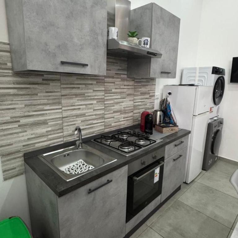 Sea Apartment - Two-Bedroom Apartment - 6