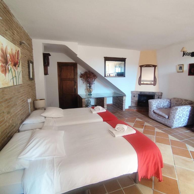Cortijo de la Media Luna - Habitación Triple - 2